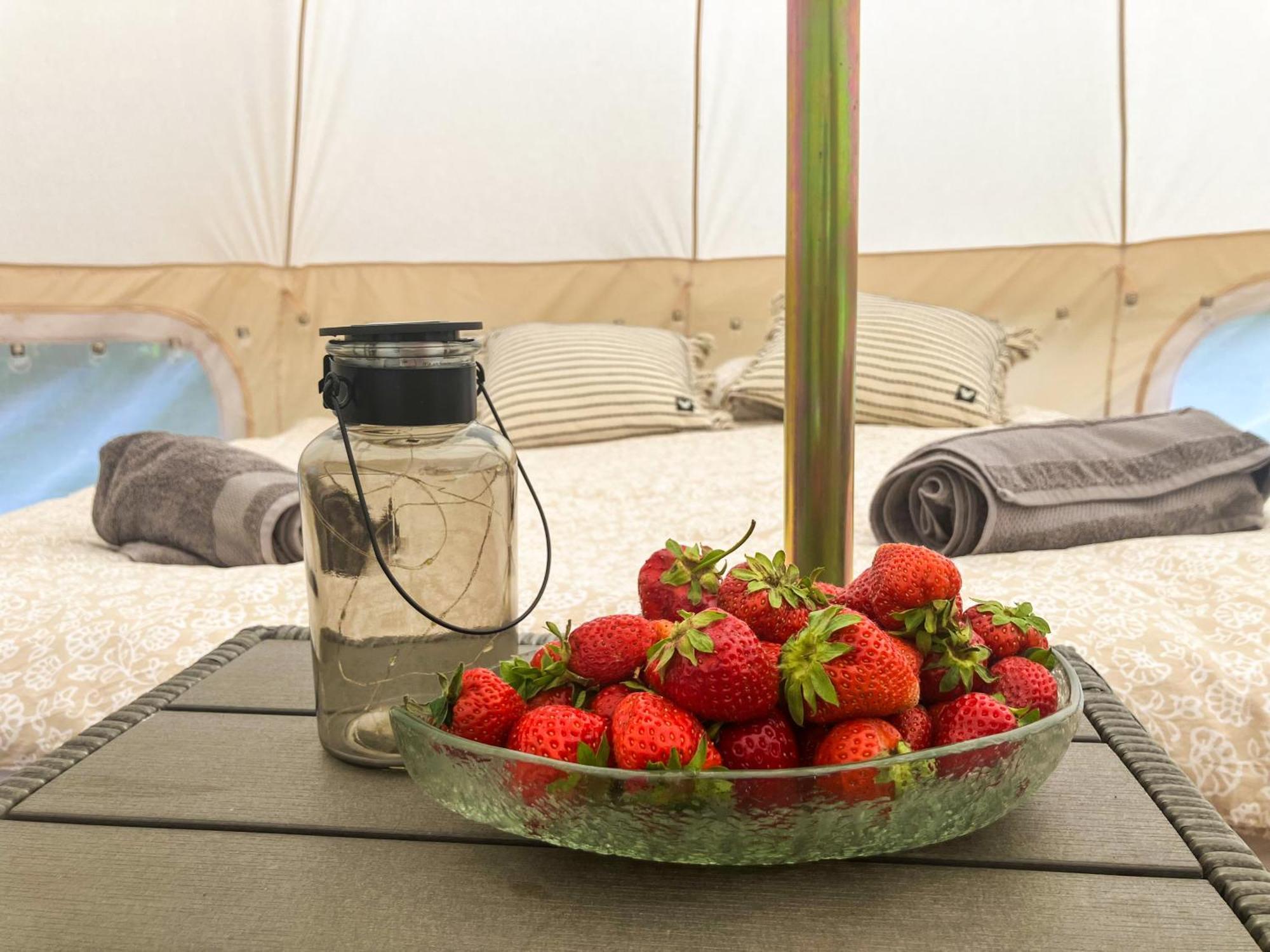 Mazury Glamping Kruklanki Polana Zyczen Hotel Bagian luar foto